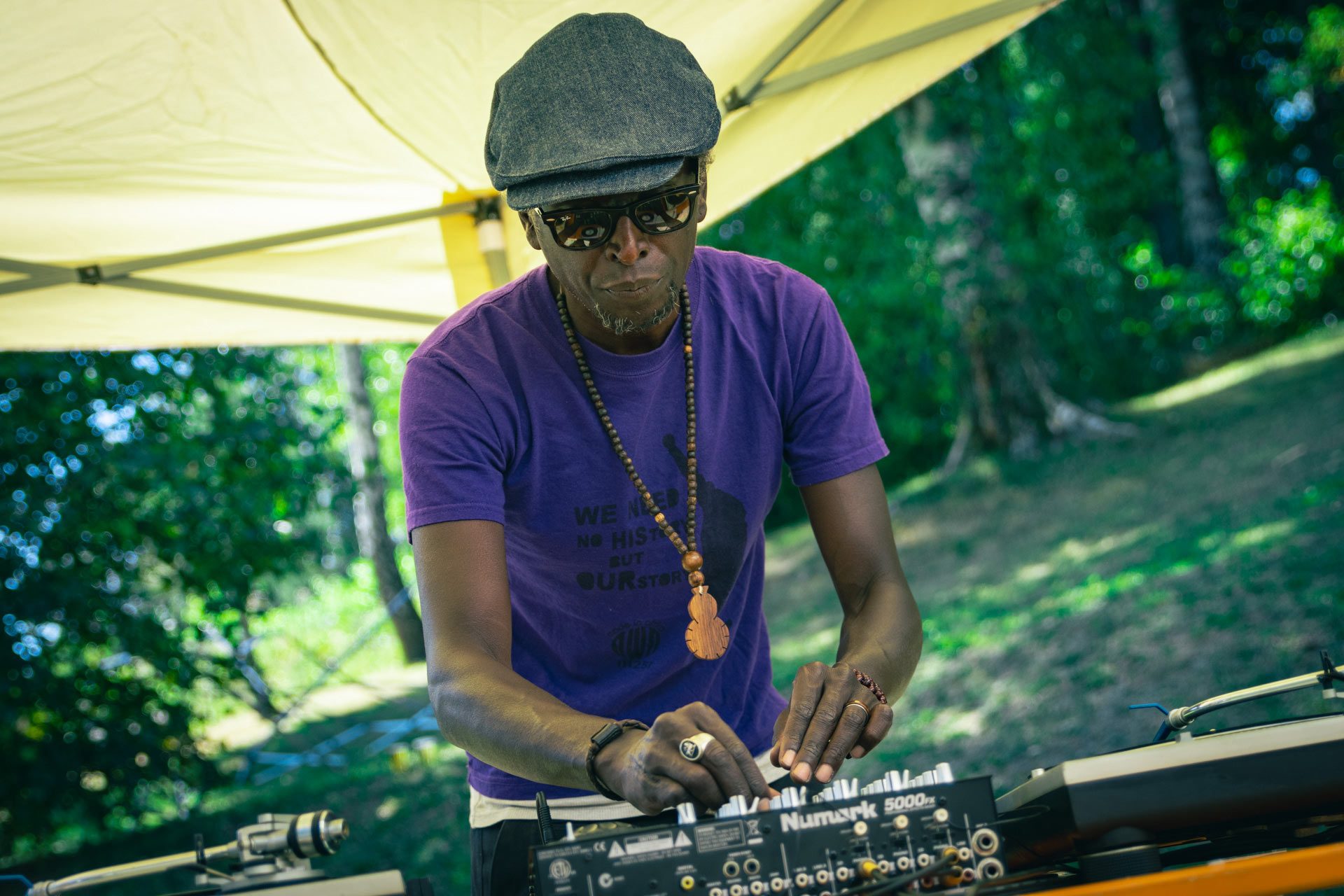 Amoahbia Festival DJ man deejaying